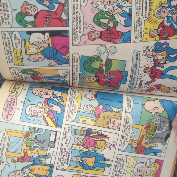 Archie's Pals n' Gals Double Digest - Set of 2 - Picture 3 of 4